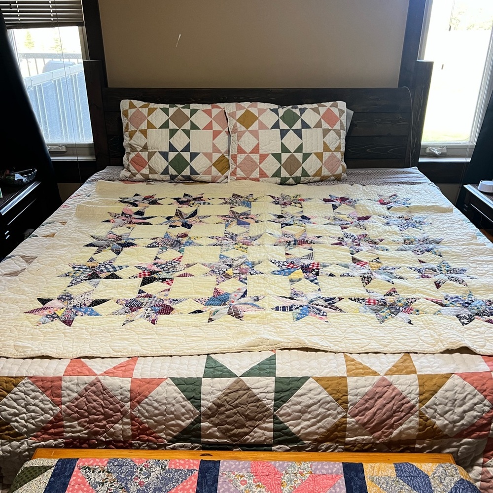 Colorful Star Pattern Quilt